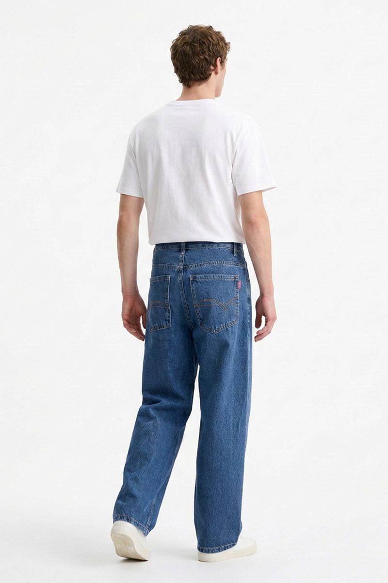 Men's Classic Mid Blue Straight-Leg Jeans