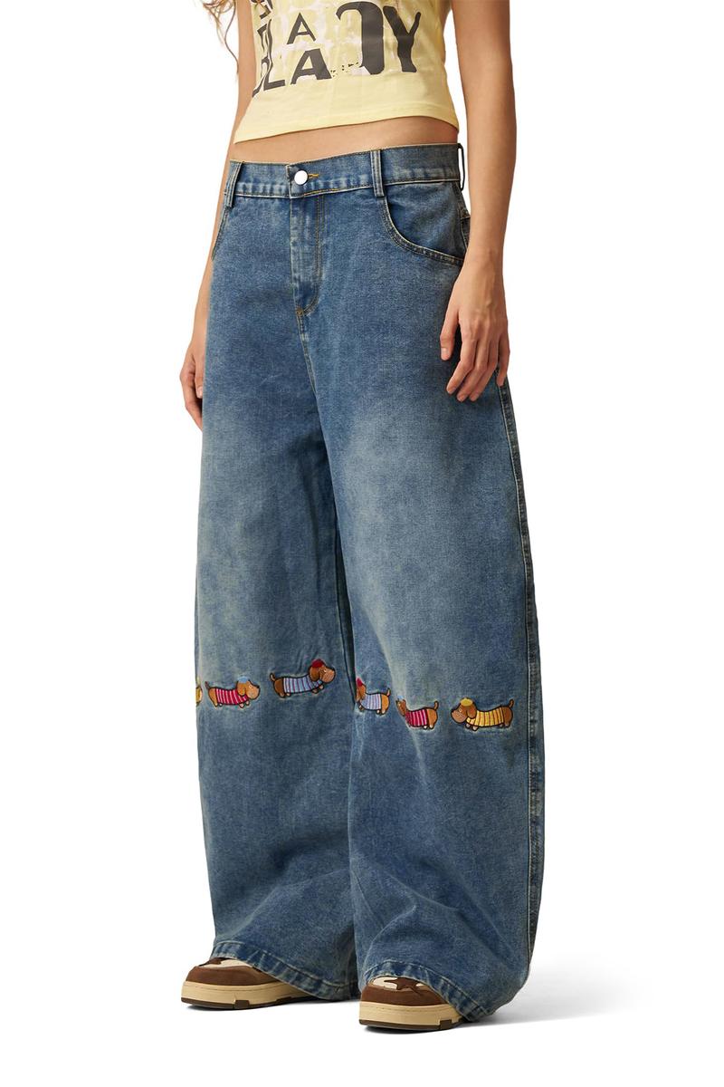 Women's Blue Cartoon Dog Embroidered Oversized Jeans