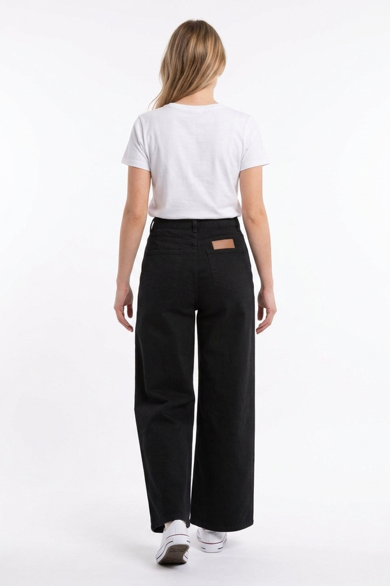 Women's Classic High Waist Straight Leg Jeans
