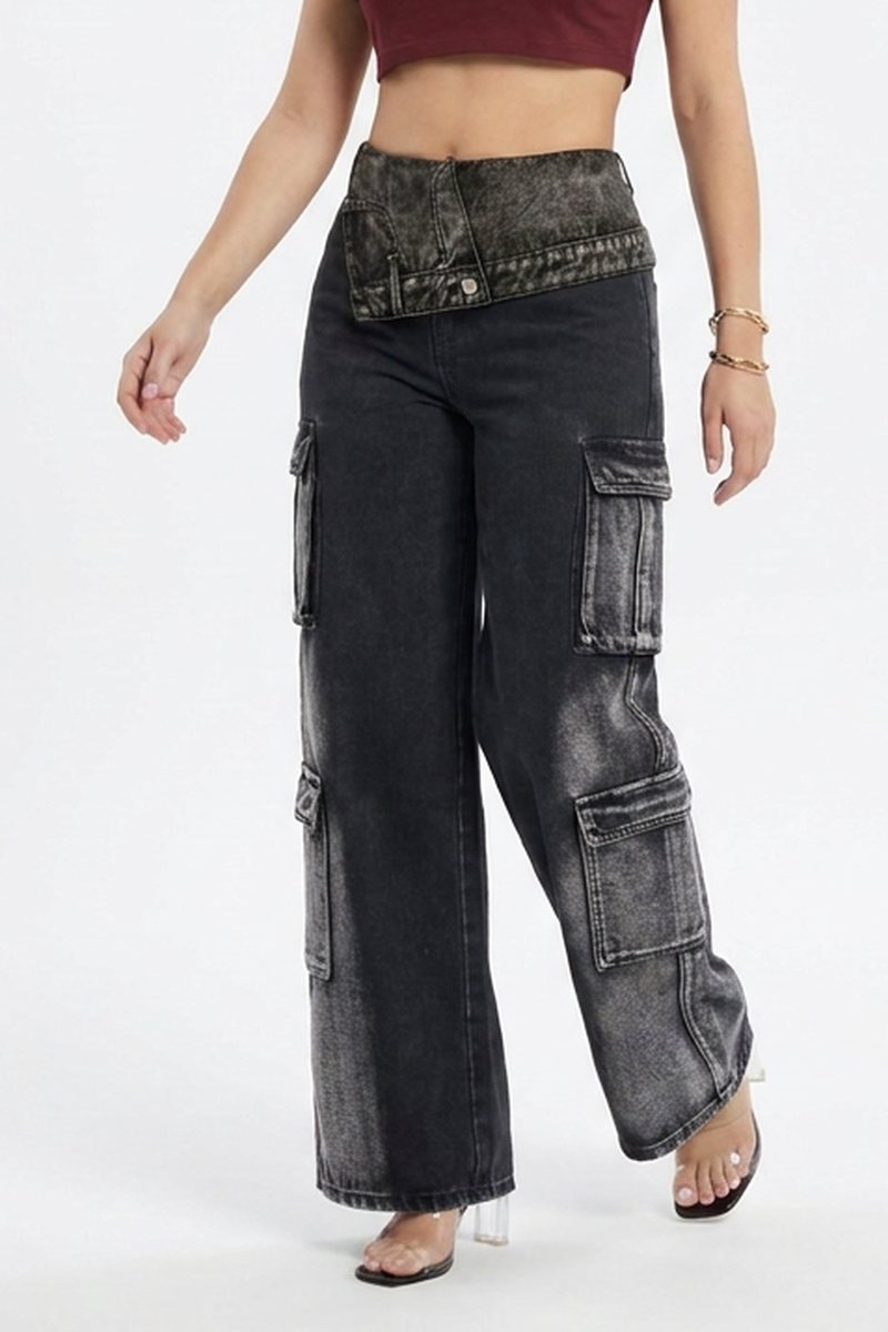 Women's Vintage Black Wash Cargo Jeans
